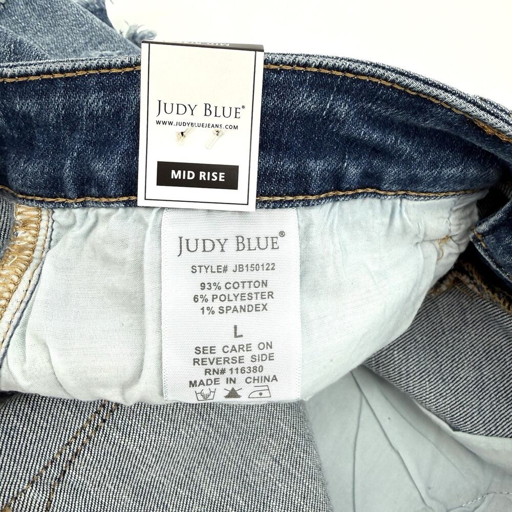 Judy Blue JB150122 Patched Side Slit Cutoff Jean Shorts Womens Size Large - Picture 7 of 8